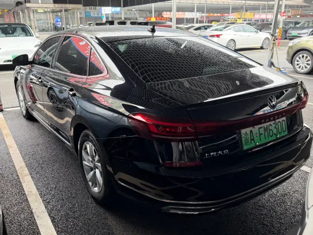 Volkswagen Passat — Фото автомобиля 8