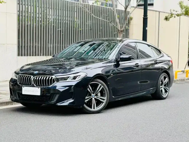 Фотография автомобиля — BMW 6 Series Gran Turismo