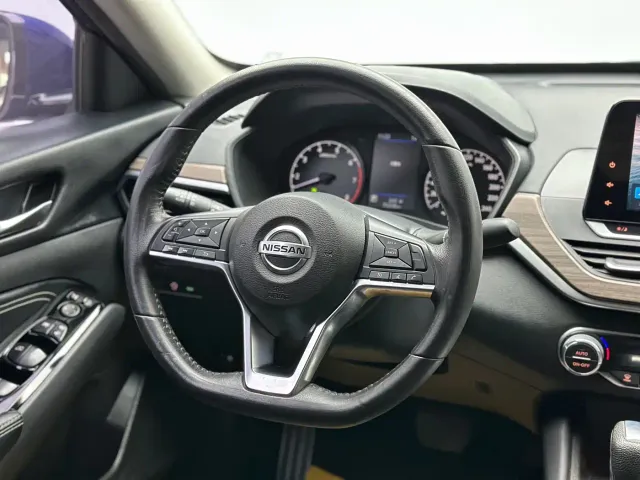 Nissan Teana — Фото автомобиля 10