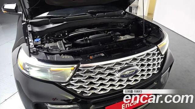 Ford Explorer Explorer 6 поколение 3.0 Platinum 4WD — Фото автомобиля 6