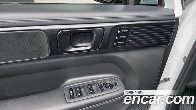 Hyundai Santafe — Фото автомобиля 24