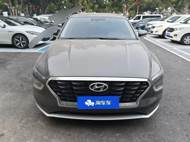 Hyundai Mistra — Фото автомобиля 2