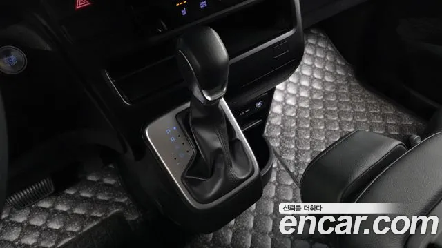 Hyundai Staria — Фото автомобиля 12