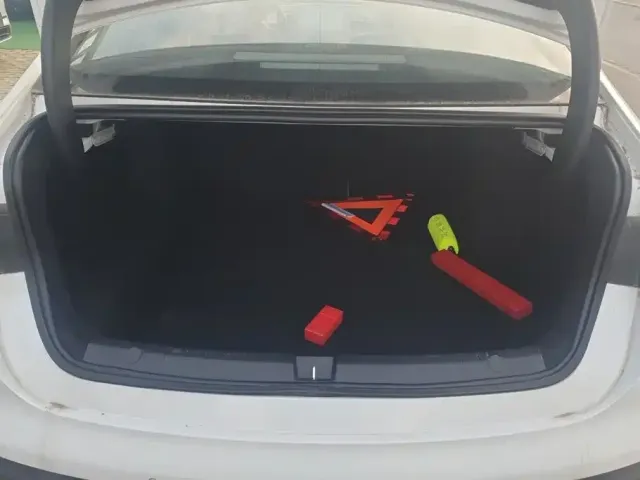 BYD Seal 05 DM-i — Фото автомобиля 4