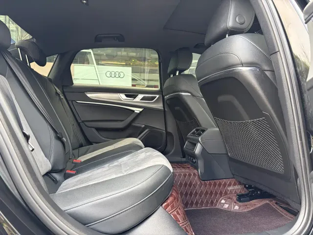 Audi A6L — Фото автомобиля 11
