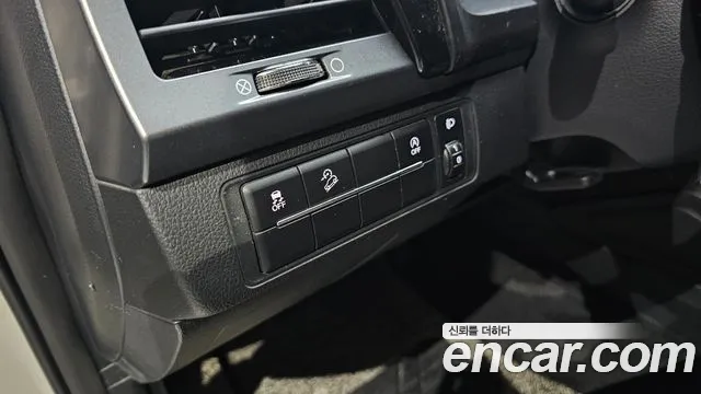 KG_Mobility_Ssangyong Rexton Новый Rexton Sport Khan Дизель 2.2 4WD — Фото автомобиля 16