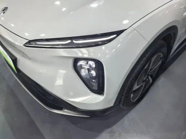 Nio ES6 — Фото автомобиля 23