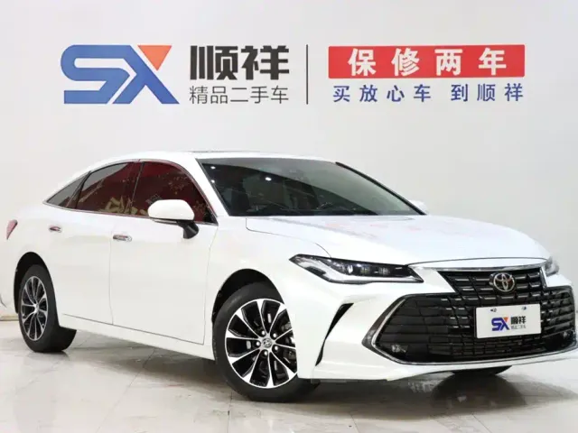 Toyota Avalon — Фото автомобиля 3