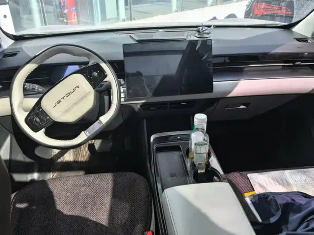 Jetour Dashing — Фото автомобиля 12