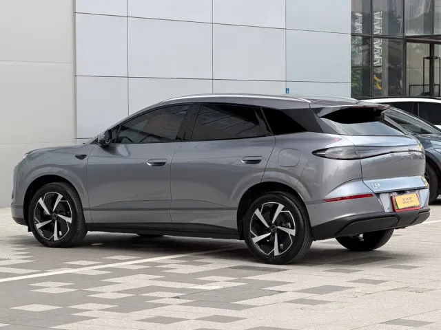 BYD Sealion 06 — Фото автомобиля 6