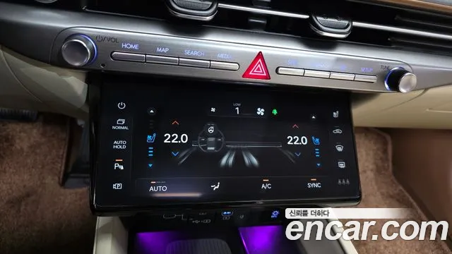 Hyundai Grandeur Grandeur (GN7) 2.5 Бензин 2WD — Фото автомобиля 16