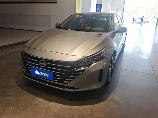 Фотография автомобиля — Nissan Teana