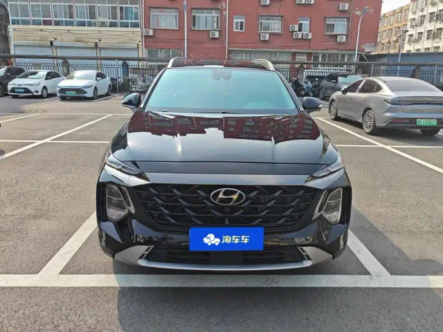 Hyundai Santa Fe — Фото автомобиля 2