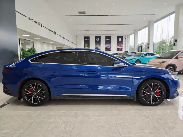 BYD Han — Фото автомобиля 4