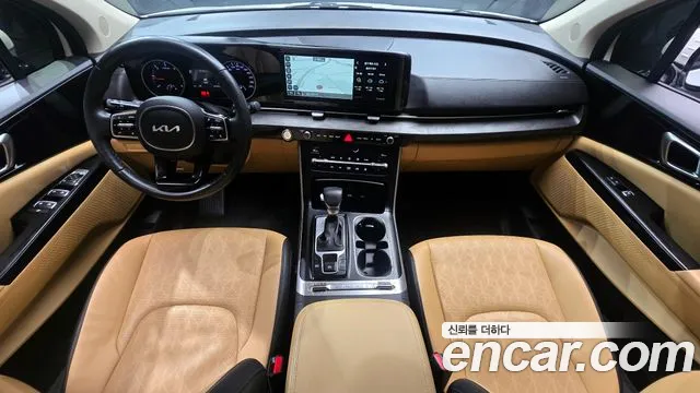 Kia Canival — Фото автомобиля 7