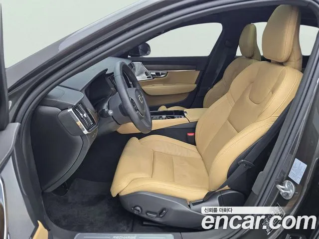 Volvo S90 — Фото автомобиля 11