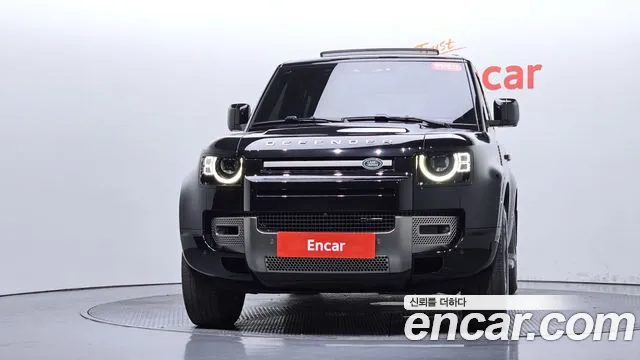 Land Rover Defender Defender (L663) 110 P300 X-Dynamic SE — Фото автомобиля 3