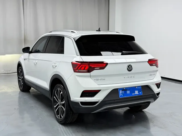 Volkswagen T-Roc — Фото автомобиля 15