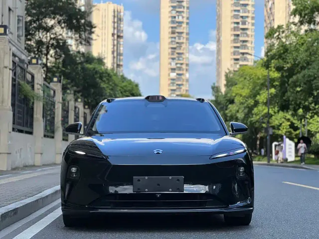 Nio ET5 — Фото автомобиля 2