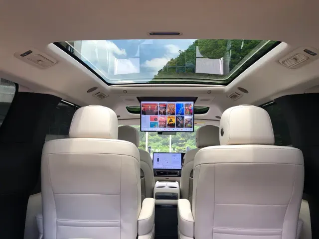 Li Auto MEGA — Фото автомобиля 24