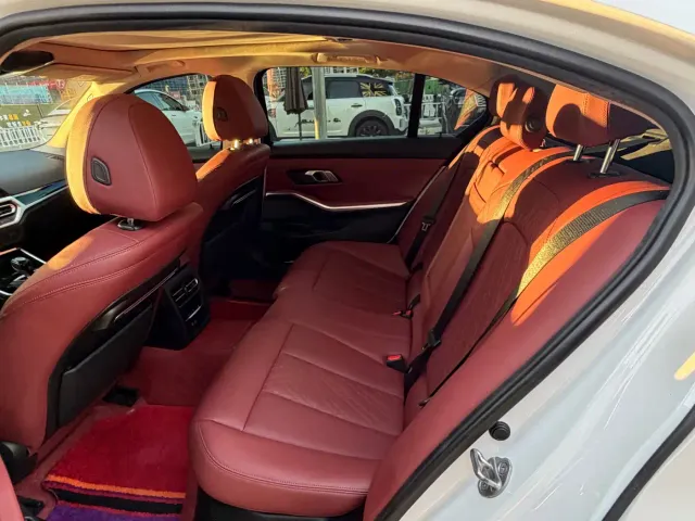 BMW 3 Series — Фото автомобиля 5