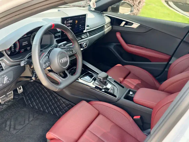 Audi A4L — Фото автомобиля 4