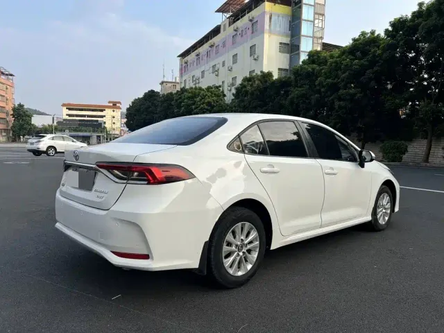 Toyota Corolla — Фото автомобиля 7