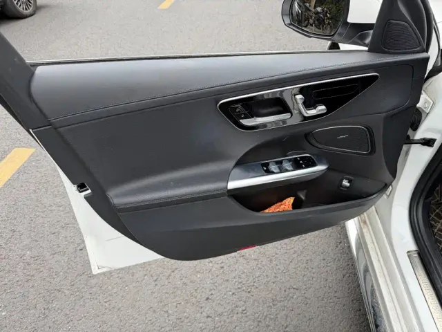 Mercedes-Benz C-Class — Фото автомобиля 6