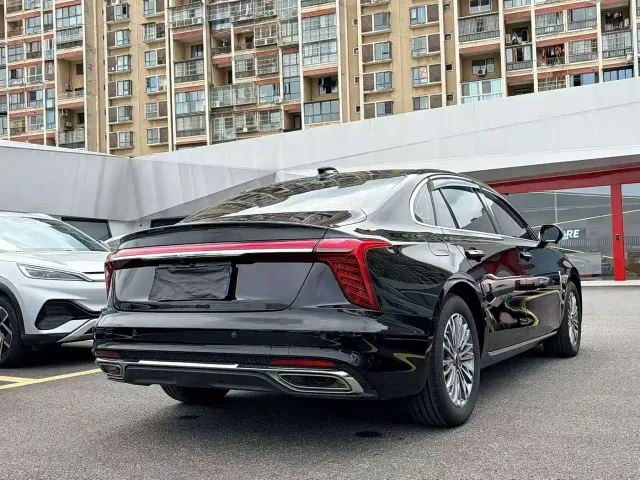 Hongqi H5 — Фото автомобиля 7