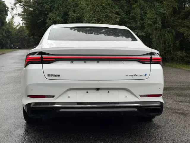 Geely Xingrui — Фото автомобиля 5