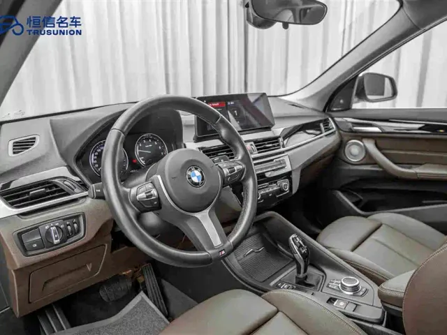 BMW X1 — Фото автомобиля 12