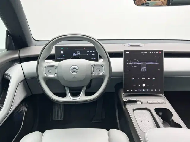 Nio ET5 — Фото автомобиля 20