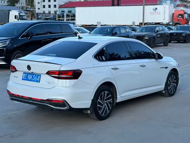 Volkswagen Lavida — Фото автомобиля 6