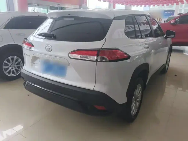 Toyota Frontlander — Фото автомобиля 6
