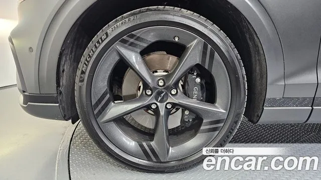 Genesis GV70 2.5T Бензин 2WD — Фото автомобиля 5