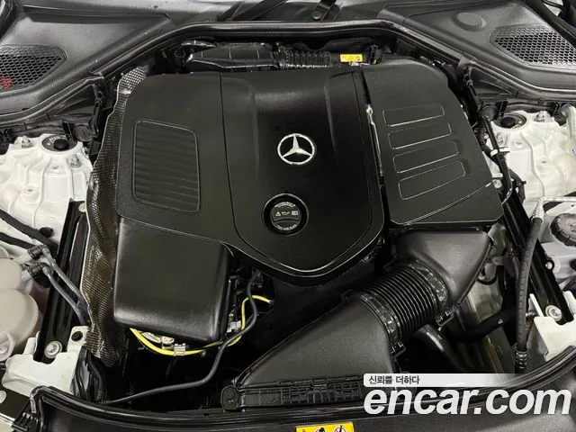Mercedes-Benz E-Class — Фото автомобиля 6