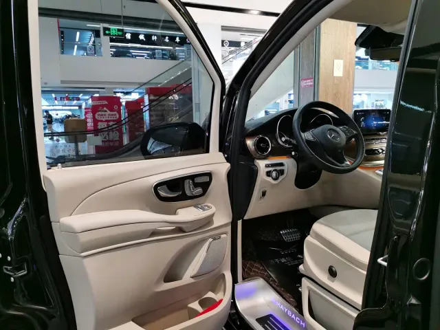 Mercedes-Benz V-Class — Фото автомобиля 5