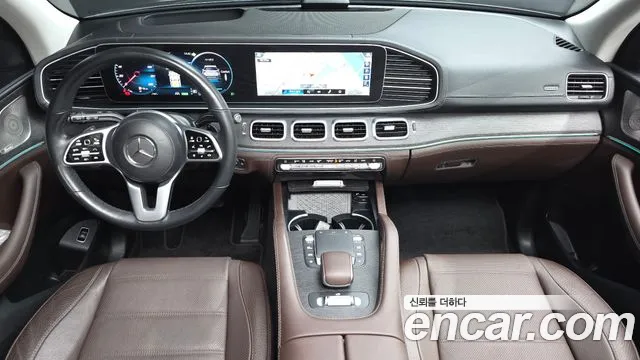 Mercedes-Benz GLE-Class — Фото автомобиля 2