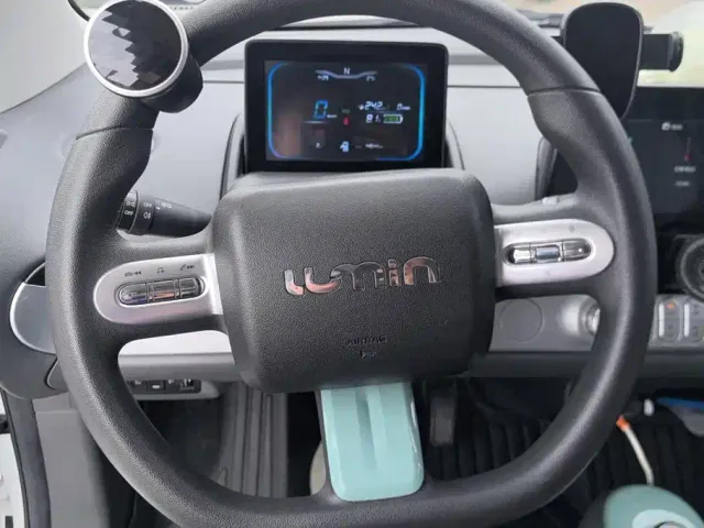 Changan Lumin — Фото автомобиля 15