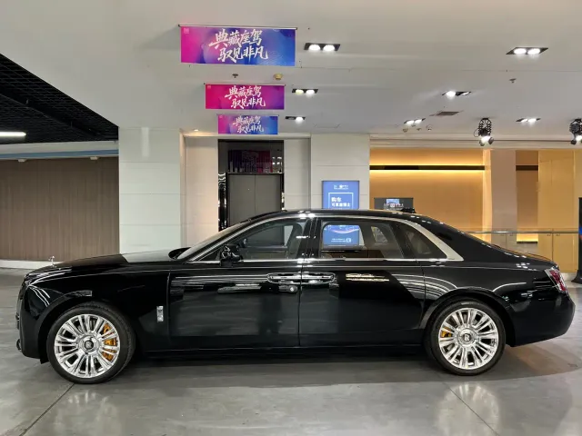 Rolls-Royce Ghost — Фото автомобиля 7