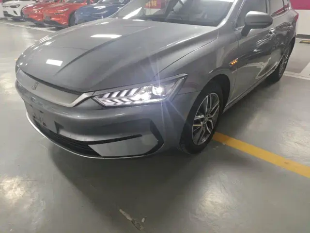 BYD Qin PLUS — Фото автомобиля 23