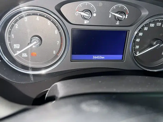 Buick LaCrosse — Фото автомобиля 2
