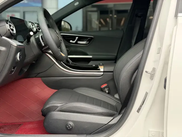 Mercedes-Benz C-Class — Фото автомобиля 12