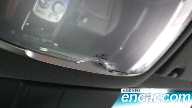 Genesis G90 Бензин 3.5 Turbo e-S/C AWD — Фото автомобиля 23