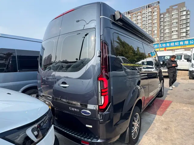 Ford Transit — Фото автомобиля 18