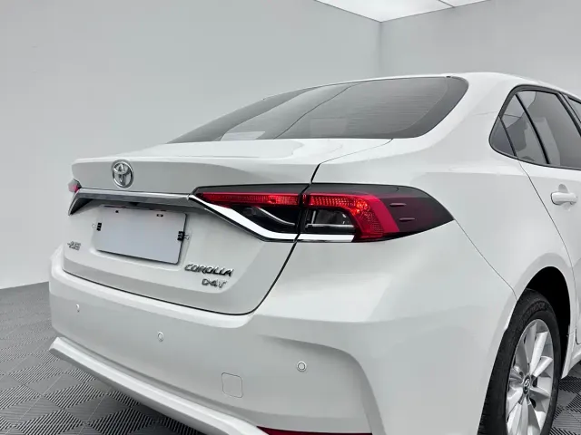 Toyota Corolla — Фото автомобиля 9