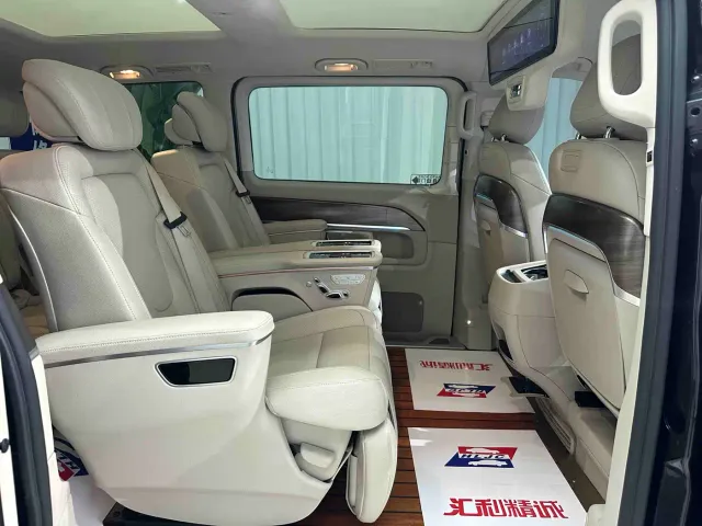Mercedes-Benz V-Class — Фото автомобиля 18