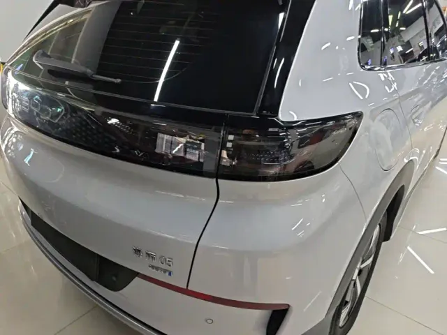BYD Sealion 05 EV — Фото автомобиля 7