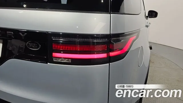 Land Rover Discovery — Фото автомобиля 8