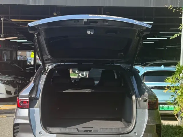 BYD Song PLUS — Фото автомобиля 7
